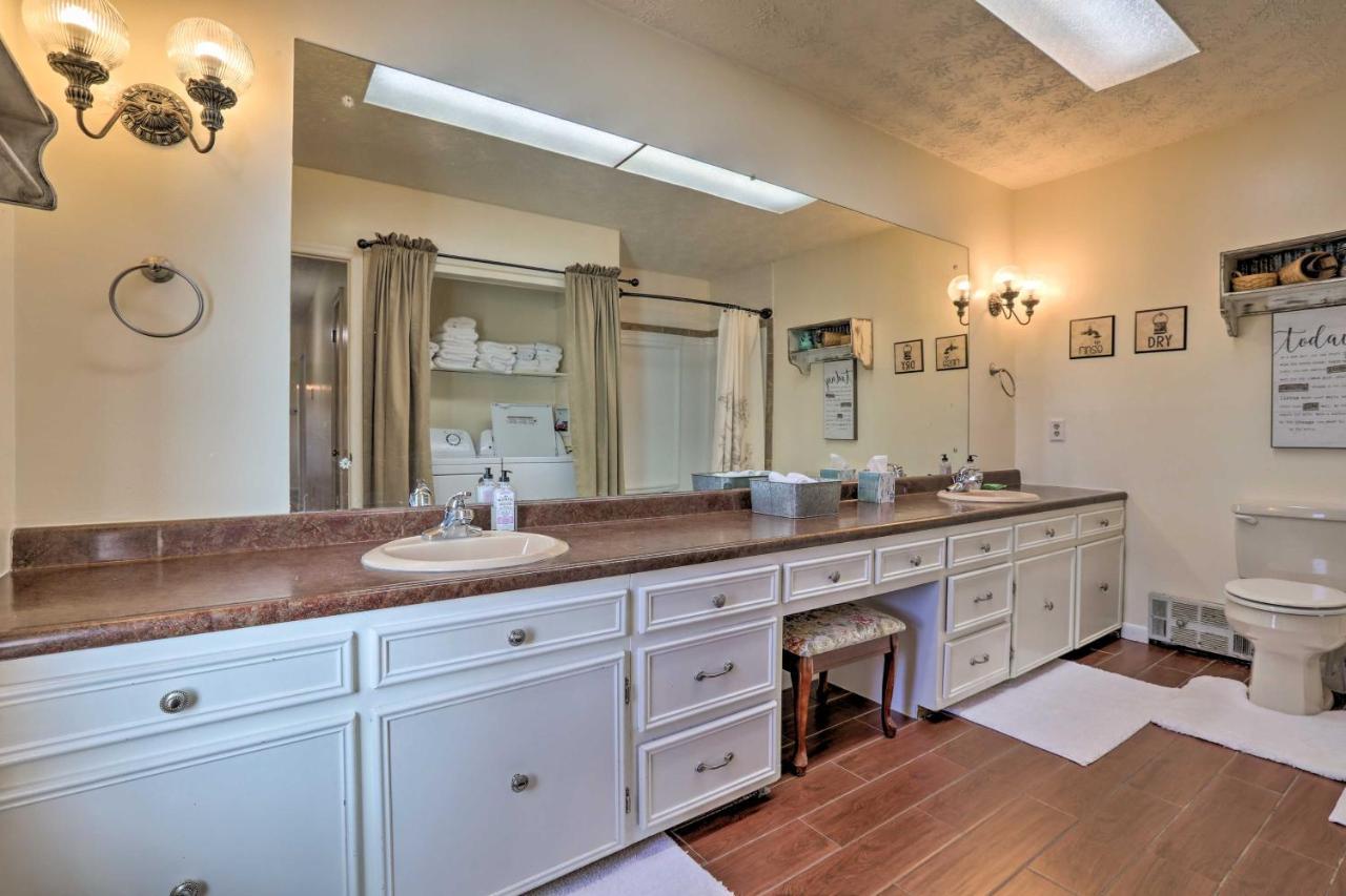 Charming East Bernstadt Retreat Less Than 6 Acre Farm! Extérieur photo